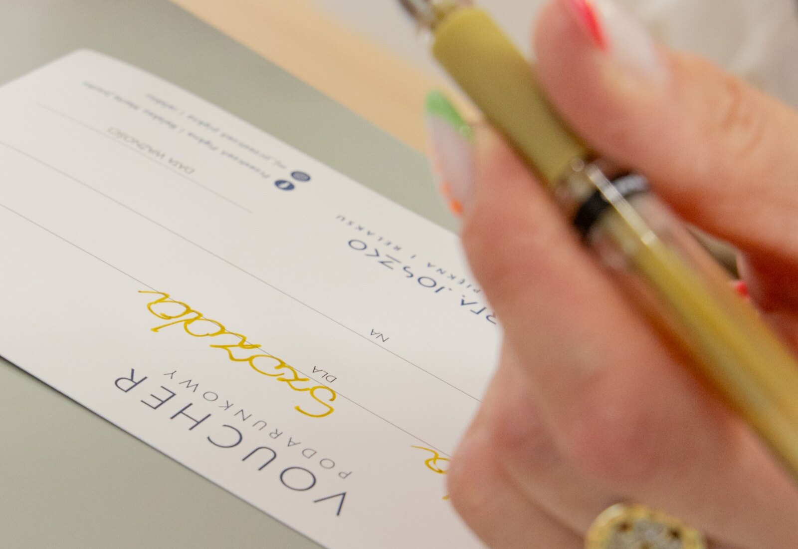 Voucher podarunkowy w eleganckiej kopercie